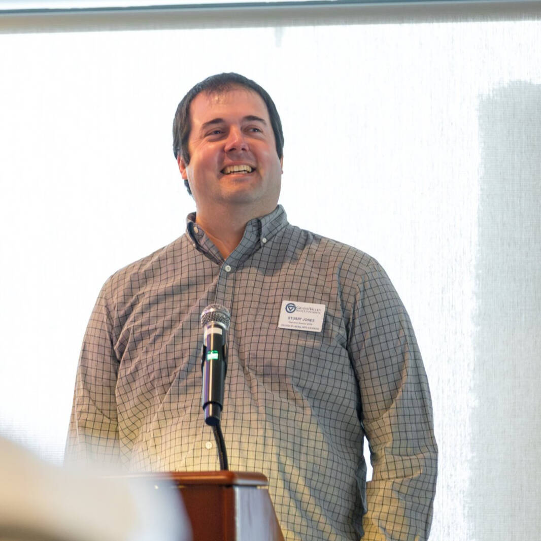 AWRI's third director, Stuart Jones, speaks at a podium.